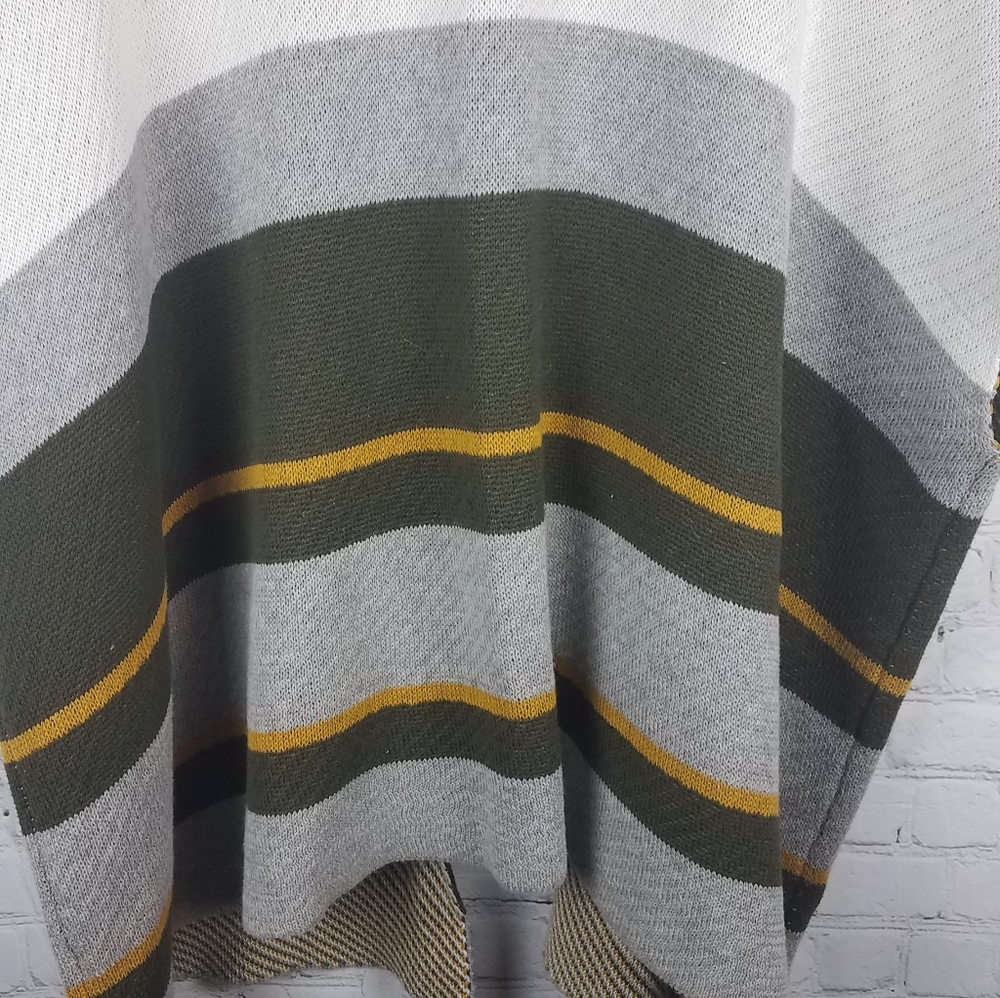 Forever 21 Oversized Shawl - Picture 6 of 6